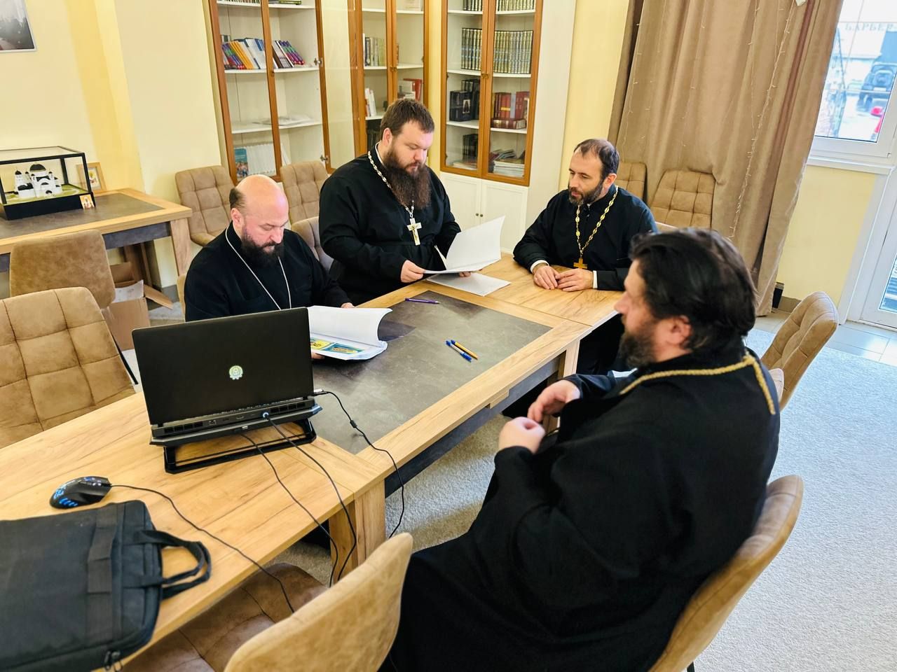 Проверка инвентарных книг в Шатурском благочинии