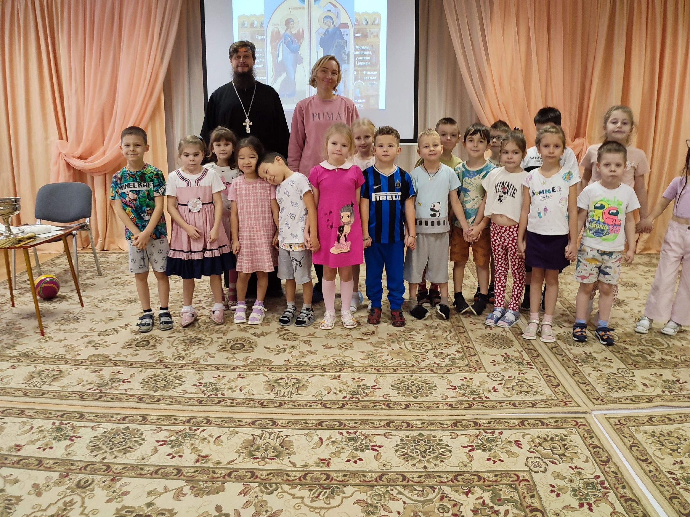 Детский сад капитошку кучино. Сад 34 капитошка. Сад 34 капитошка. Советский детский сад капитошка. Капитошка картинка.