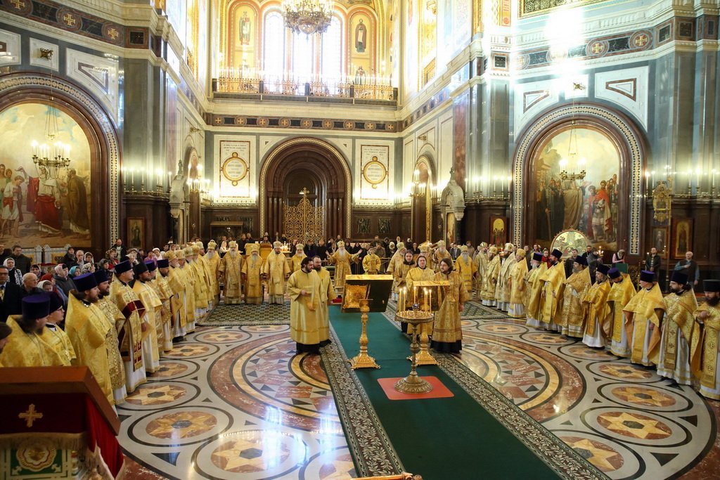 Алтарники храма Христа Спасителя. Торжество храм Христа Спасителя. Храм Христа Спасителя литургия 9.11.22. Банкет в храме Христа Спасителя.