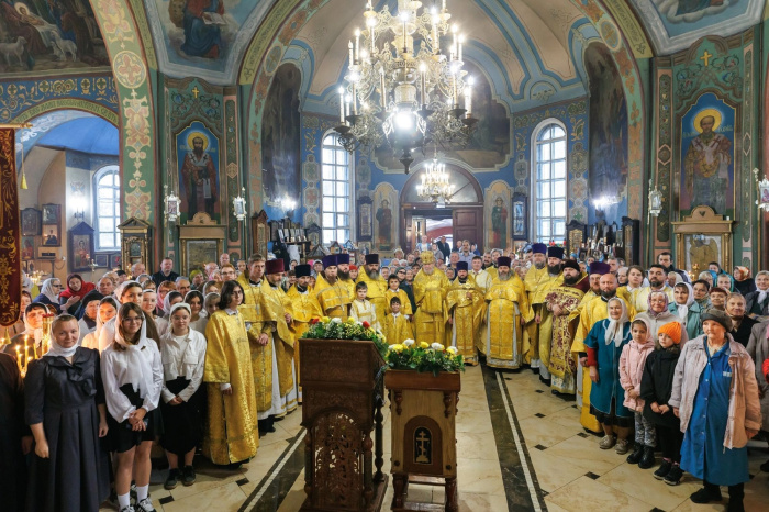 Престольный праздник в Иоанно-Богословском храме г. Ликино-Дулёво 