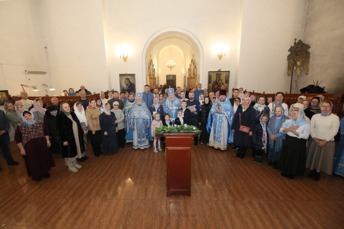 Престольный праздник в Знаменском храме города Щёлково 