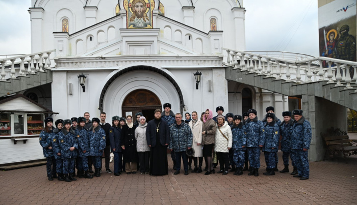 Посещение Троицкого храма Реутова сотрудниками ГУФСИН России по Московской области