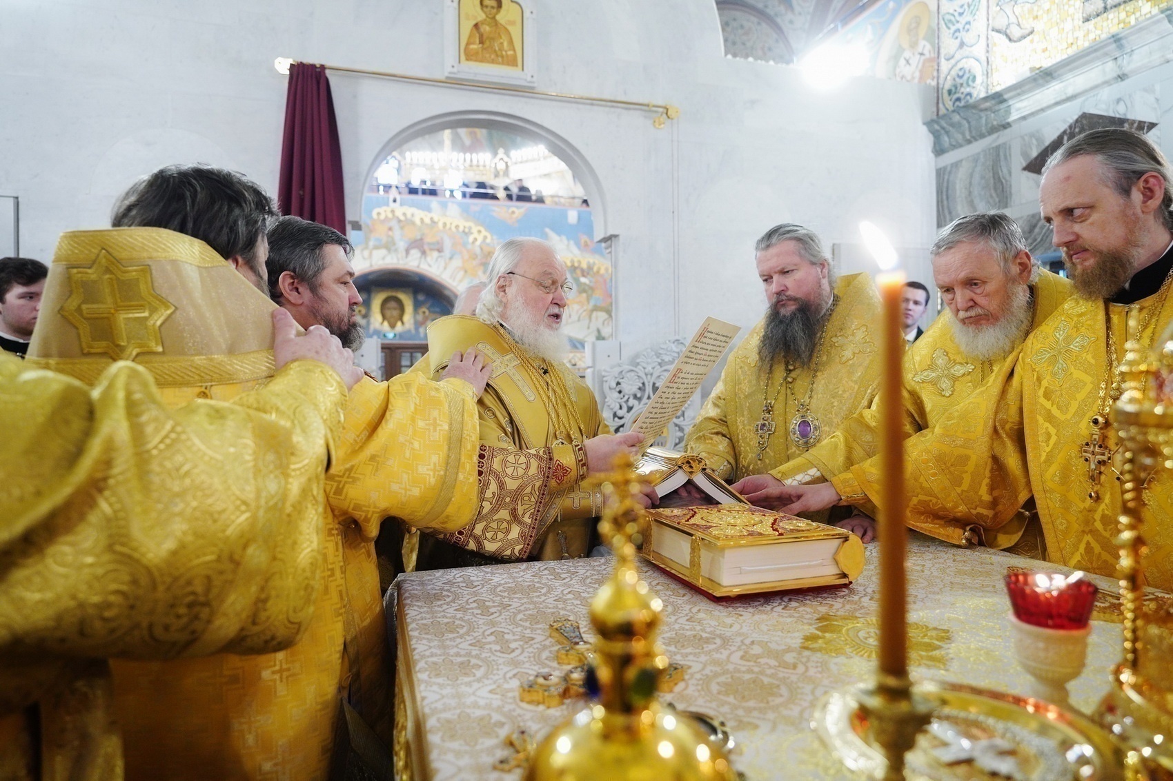 Великое освящение храма введения в Вешняках