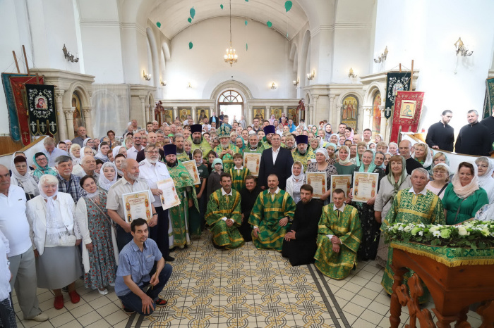 Архиерейское богослужение в Троицком храме города Электроугли 