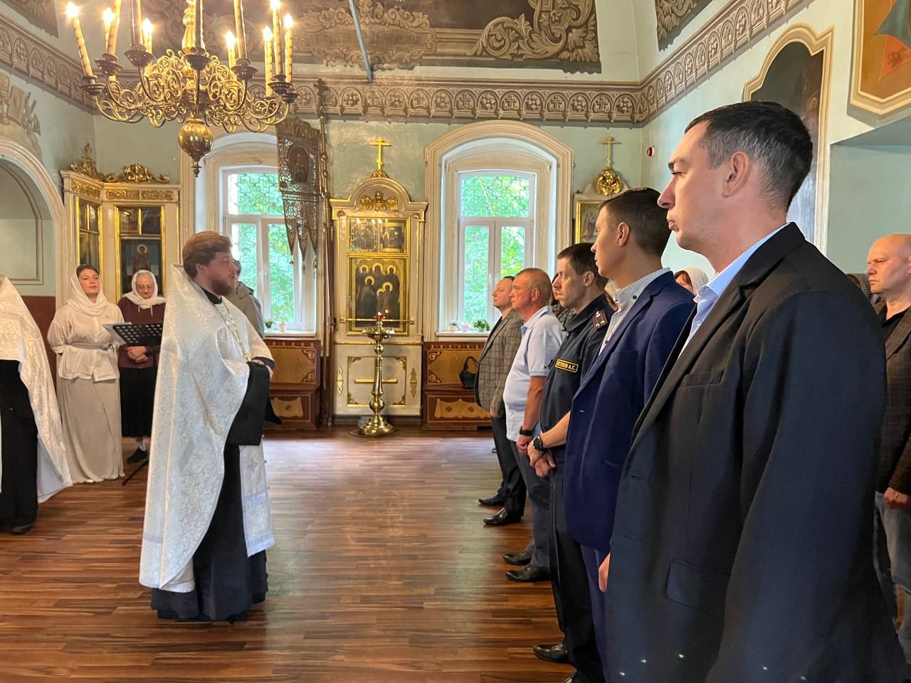 Сотрудники уголовно-исполнительной системы посетили Николо-Архангельский храм Балашихи