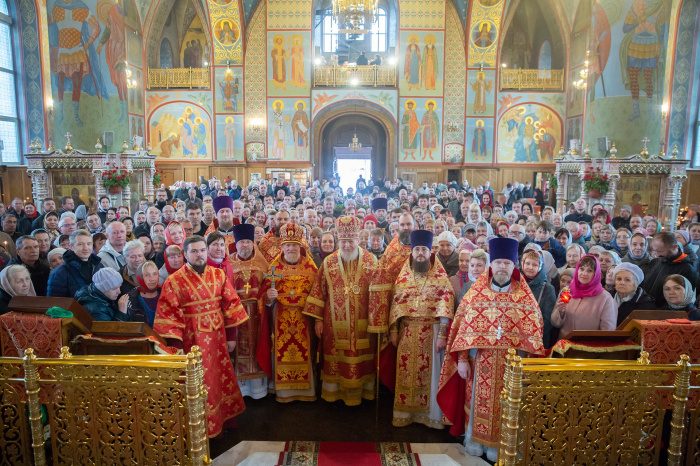 Архиерейское богослужение в Троицком соборе г. Щёлково 