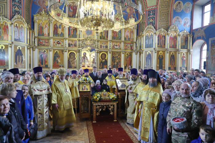 Архиерейское богослужение в Богоявленском соборе Ногинска