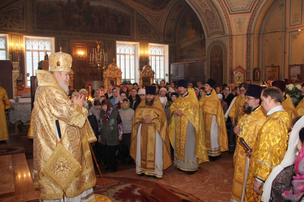 Храм преображения господня расписание. Храм Преображения Господня, г. Железнодорожный. Преображенский храм Саввино. Настоятель храма Преображения Господня в Балашихе. Саввино Балашиха храм.