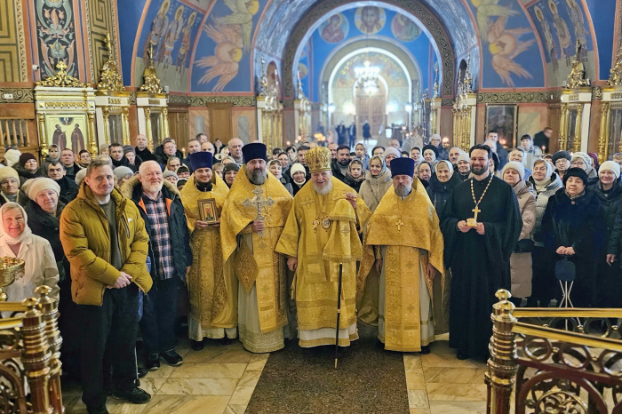 Архиерейское богослужение в Богоявленском соборе Ногинска