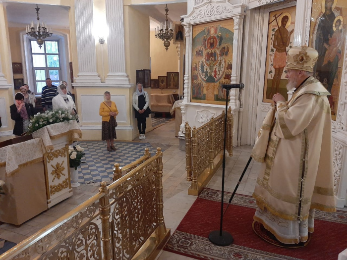 Архиерейское богослужение в Преображенском кафедральном соборе Балашихи