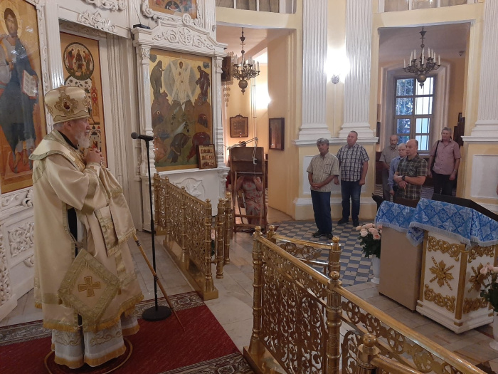 Архиерейское богослужение в Преображенском кафедральном соборе Балашихи