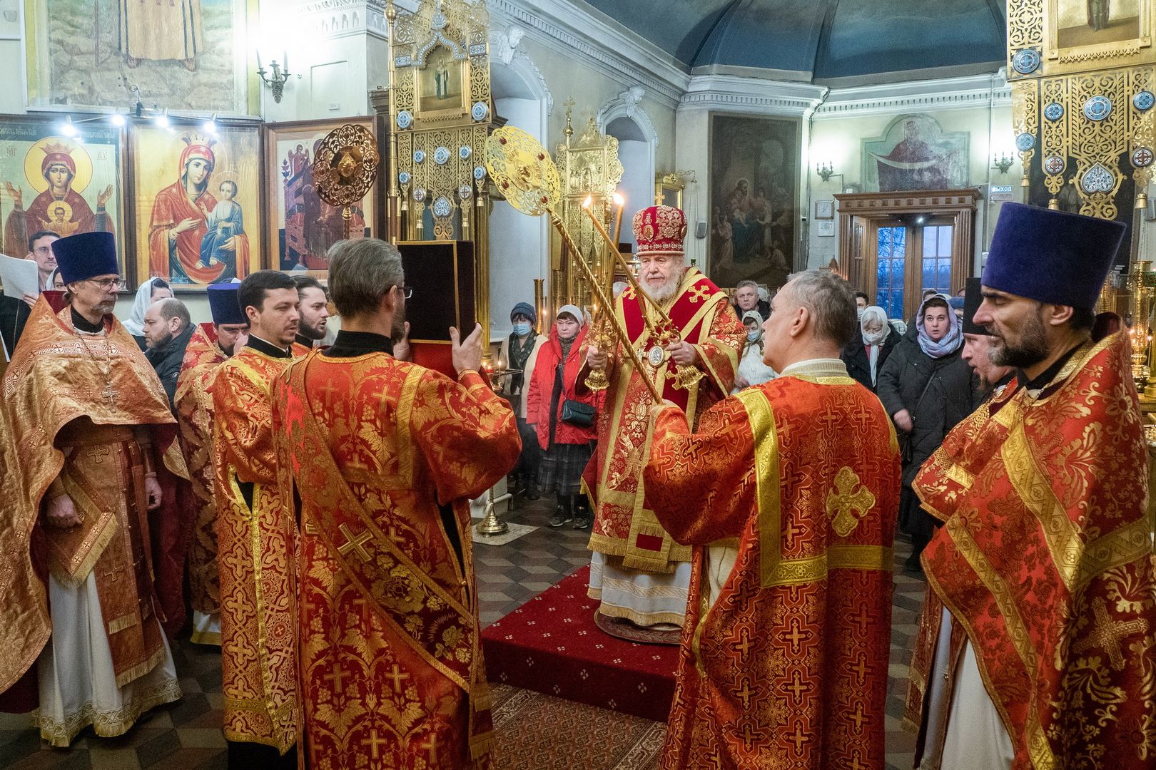 Воскресное богослужение. Усадьба троицкое-кайнарджи московская область. Храмы. Служба в православном храме. Расписание богослужений в троицком храме в павлино железнодорожный.