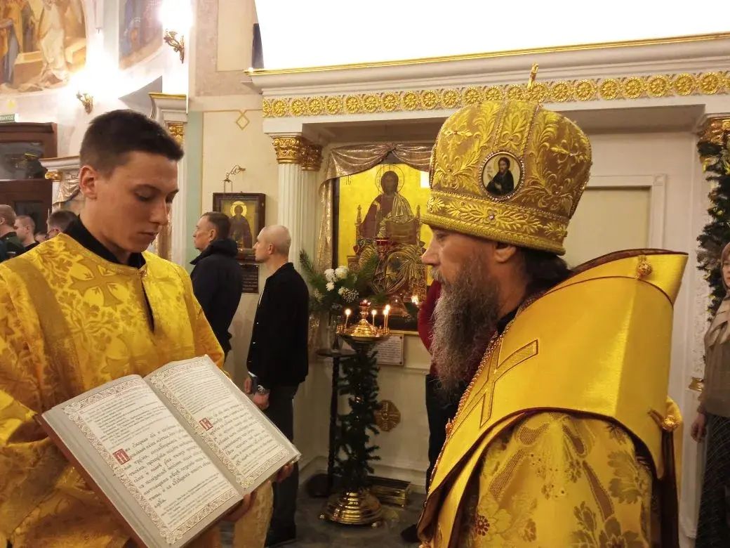 Архиерейское богослужение в Покровском храме Балашихи