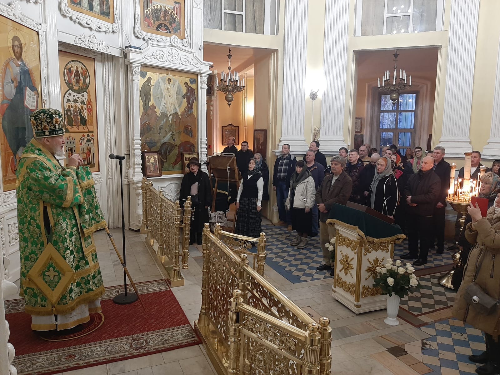 Архиерейское богослужение в Преображенском кафедральном соборе Балашихи 