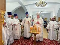 Архиерейское богослужение в Троицком храме Реутова 
