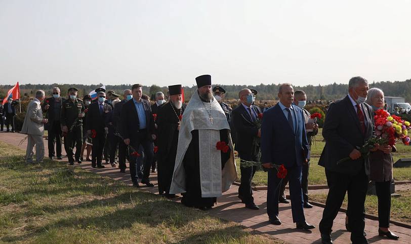 Траурный митинг на Богородском кладбище