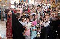 Архиерейское богослужение с участием Сводного детского хора Московской епархии в Богоявленском соборе Ногинска