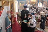 Архиерейское богослужение с участием Сводного детского хора Московской епархии в Богоявленском соборе Ногинска