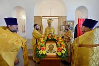 Архиерейское богослужение в храме иконы Божией Матери «Взыскание погибших» поселка Свердловский 