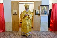 Архиерейское богослужение в храме иконы Божией Матери «Взыскание погибших» поселка Свердловский 