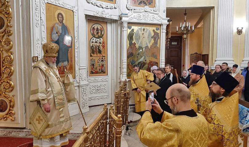Архиерейское богослужение в Преображенском кафедральном соборе Балашихи
