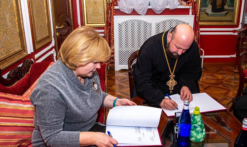 Подписание соглашения о сотрудничестве с учреждением «Семья и дом» в Орехово-Зуевском благочинии