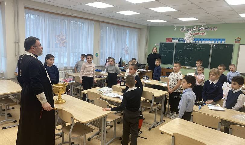 Освящение школ во Фрязино