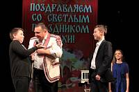 Архиерейское богослужение с участием Сводного детского хора Московской епархии в Богоявленском соборе Ногинска