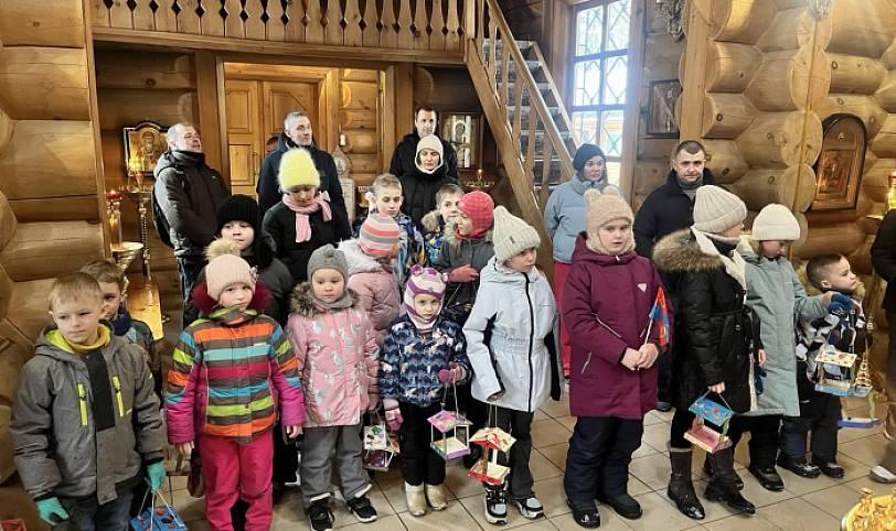 Экологическая акция «Покорми птиц» на приходе Неопалимовского храма Балашихи