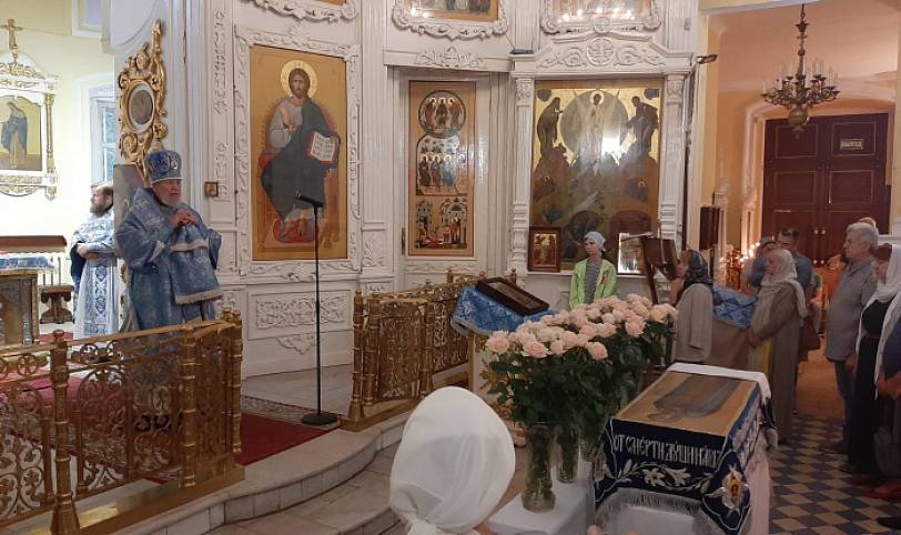 Архиерейское богослужение в Преображенском кафедральном соборе Балашихи