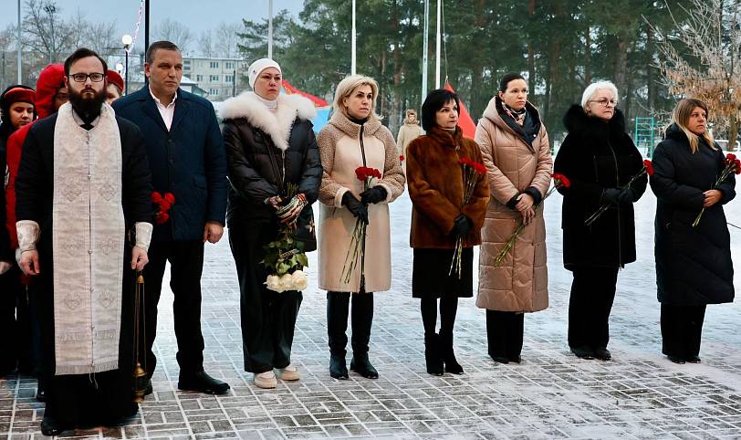 Открытие памятной доски на территории школы Павлово-Посадского городского округа