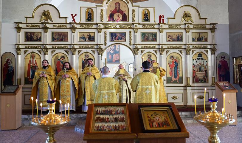 Освящение иконостаса в Крестовоздвиженском храме г. Орехово-Зуево