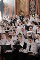 Архиерейское богослужение с участием Сводного детского хора Московской епархии в Богоявленском соборе Ногинска