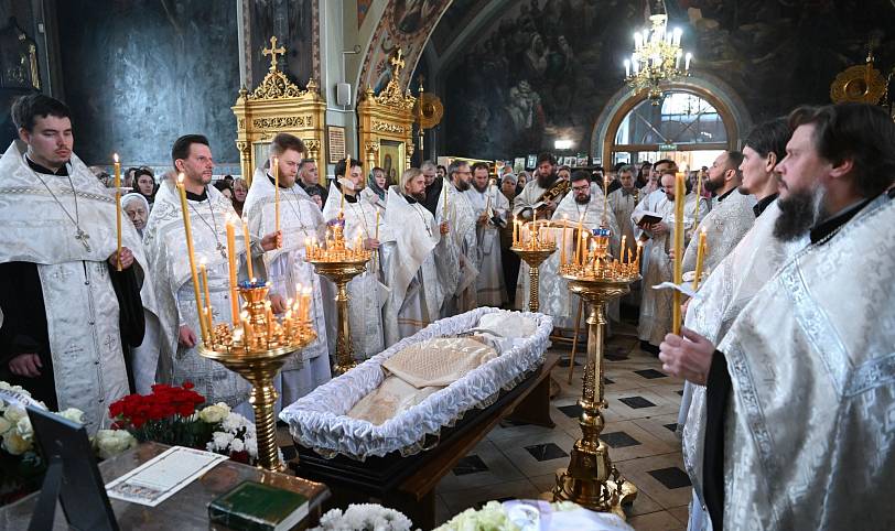 Отпевание священника Андрея Беленкова