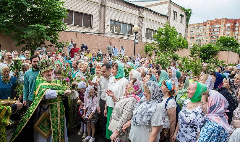 Престольный праздник в Троицком соборе Щёлкова