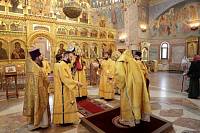 Архиерейское богослужение в Троицком храме г. Реутов 