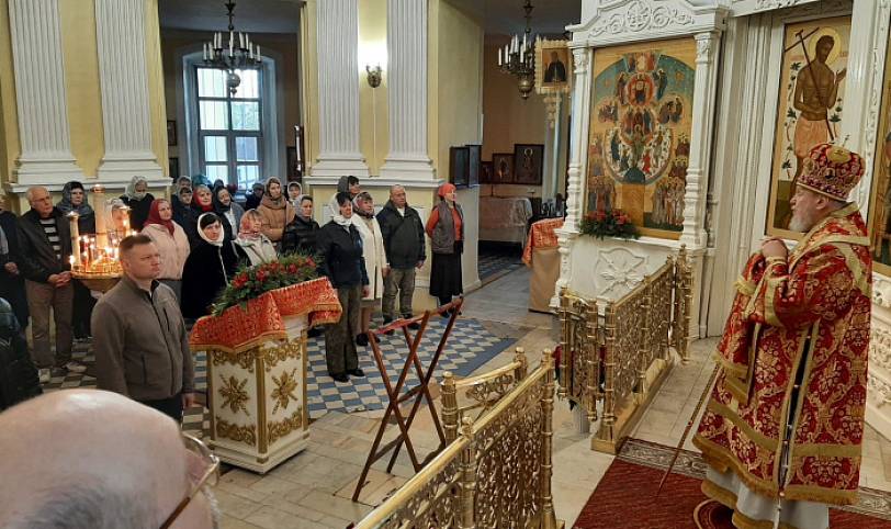 Архиерейское богослужение в Преображенском кафедральном соборе Балашихи 