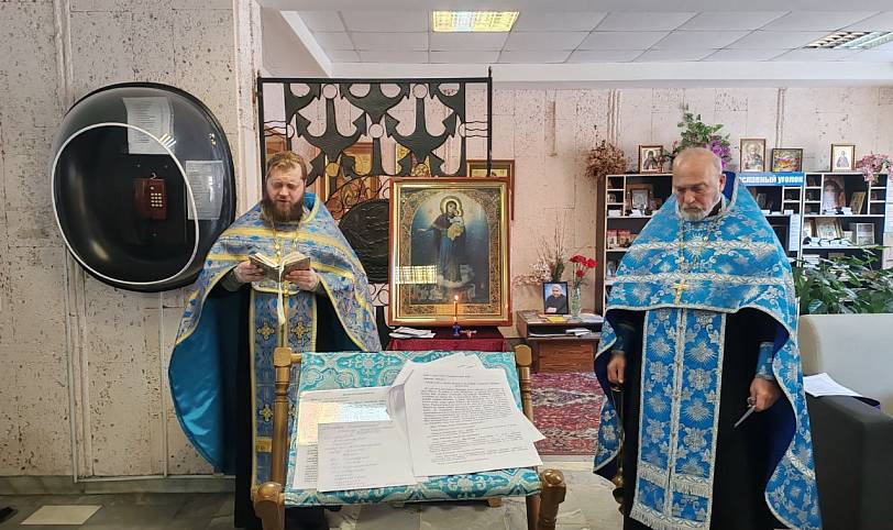 Молебен в военном госпитале Купавны