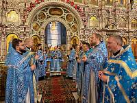 Архиерейское богослужение в Троицком соборе города Щёлково