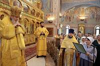 Архиерейское богослужение в Троицком храме г. Реутов 