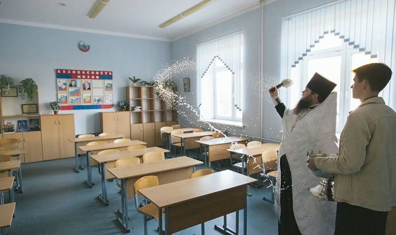 Освящение школы №14 в Электрогорске