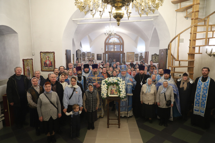 Архиерейское богослужение в Успенском храме Ногинска